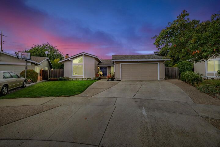 Property Photo: 5400 Southbridge Court CA 95118
