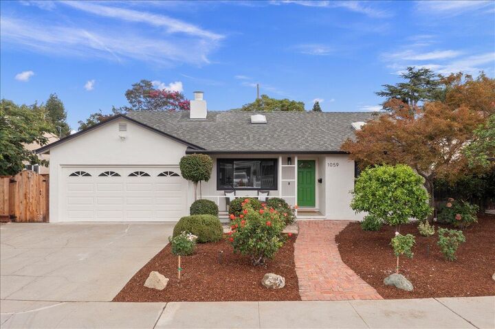 Property Photo:  1059 Nilda Avenue  CA 94040 