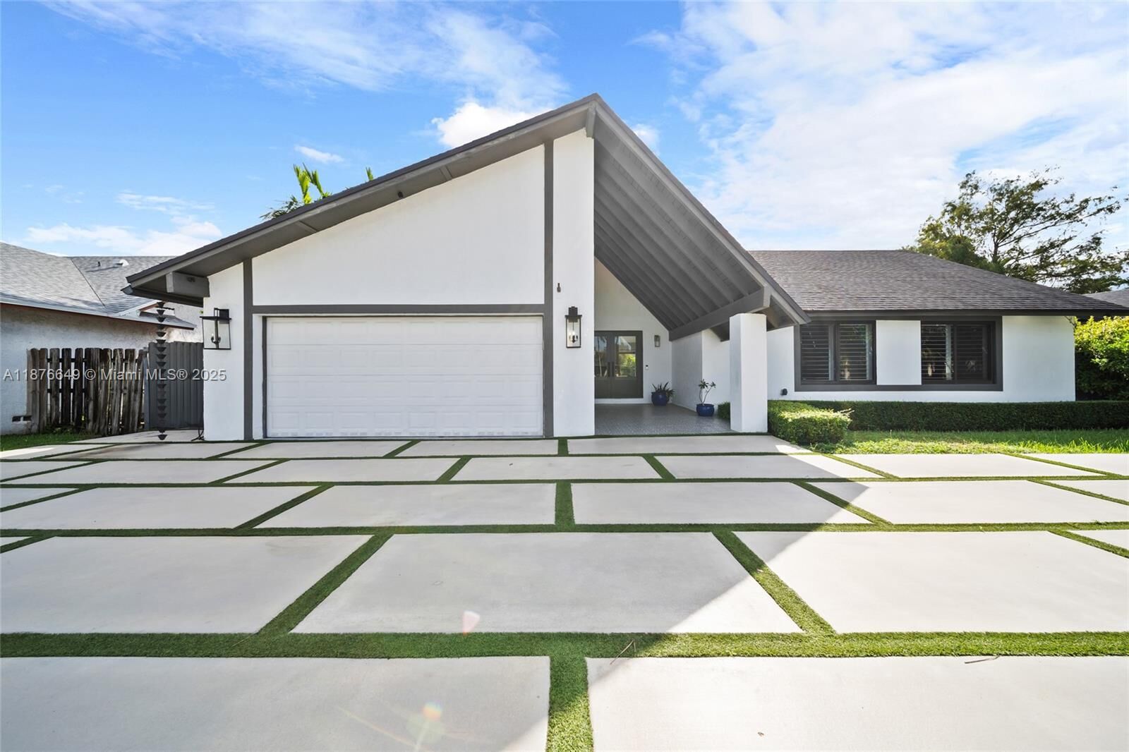 Property Photo:  10245 SW 131st Ct  FL 33186 