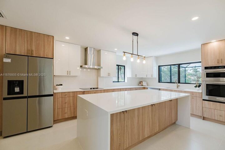 Property Photo: 7761 SW 169th St FL 33157