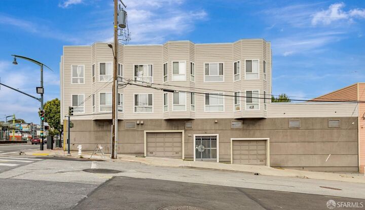 1688 Wallace Avenue 304  San Francisco CA 94124 photo