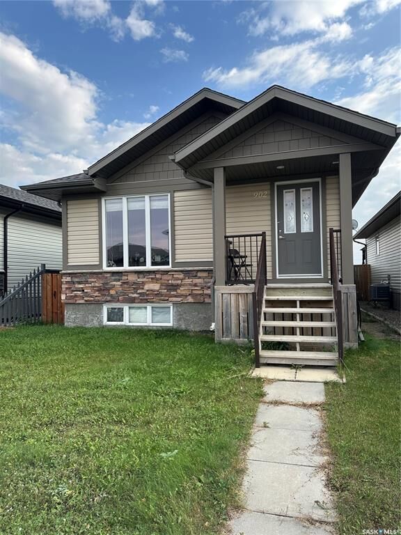 Photo de la propriété: 902 Glenview Cove SK S0K 0A2