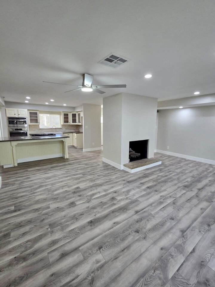 Property Photo:  1640 W Princeton Court  CA 93277 