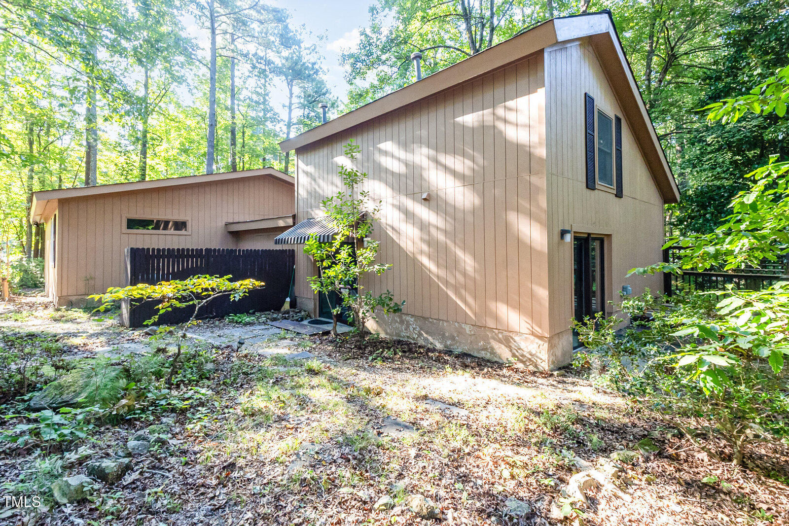 Property Photo: 1423 Davis Road NC 27278