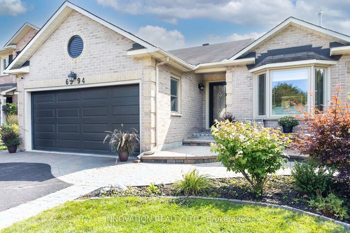 6594 Delorme Avenue  Orleans - Convent Glen and Area ON K1C 6N6 photo