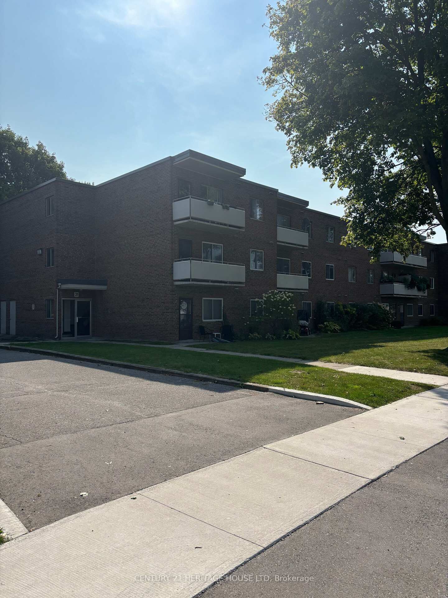 Photo de la propriété:  31 Parkside Drive 309  ON N5R 3V1 