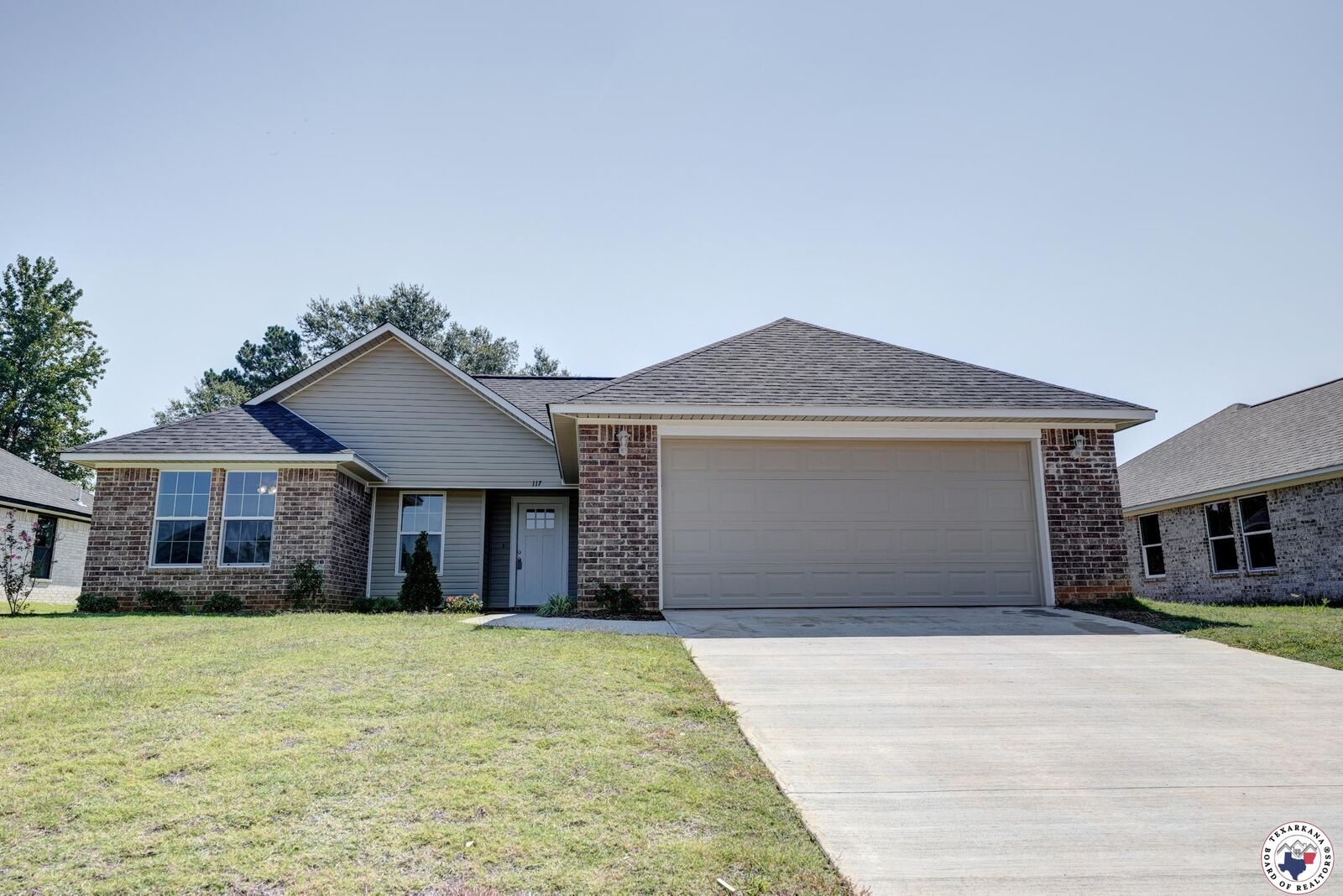 Property Photo:  117 Village Place  TX 75501 