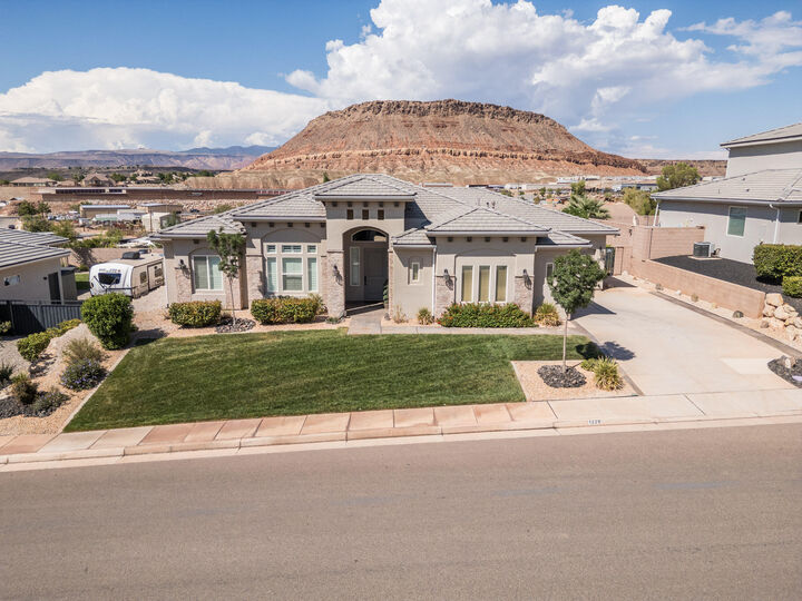 Property Photo:  1229 E Black Brush Dr  UT 84780 