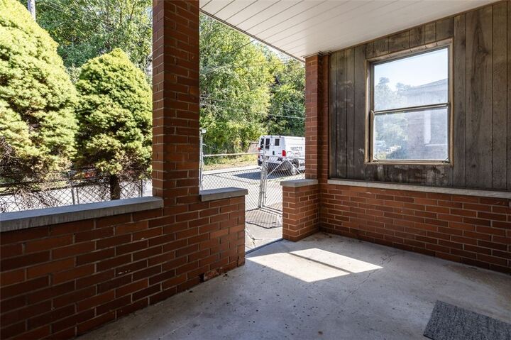 Property Photo:  908 North Ave  PA 15104 
