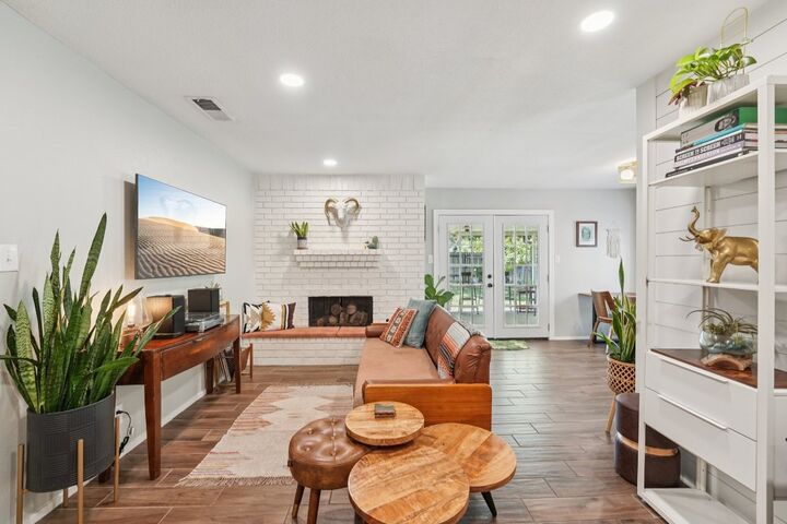 1213 S Trace Drive  Austin TX 78745 photo