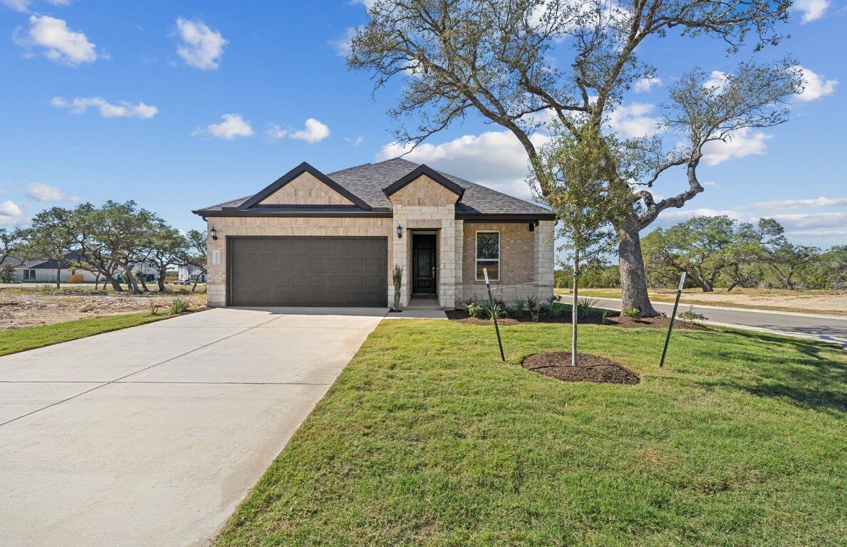 Property Photo:  200 Adlai Avenue  TX 78633 