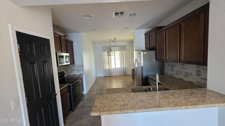 Property Photo:  199 W Reeves Avenue  AZ 85140 