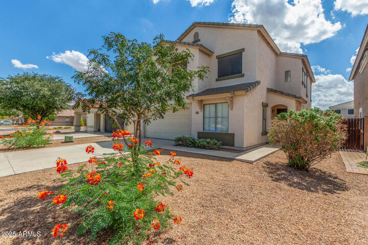 Property Photo: 567 E Bradstock Way AZ 85140