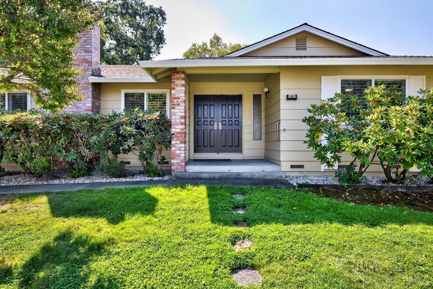 Property Photo: 511 Oak Vista Court CA 95409