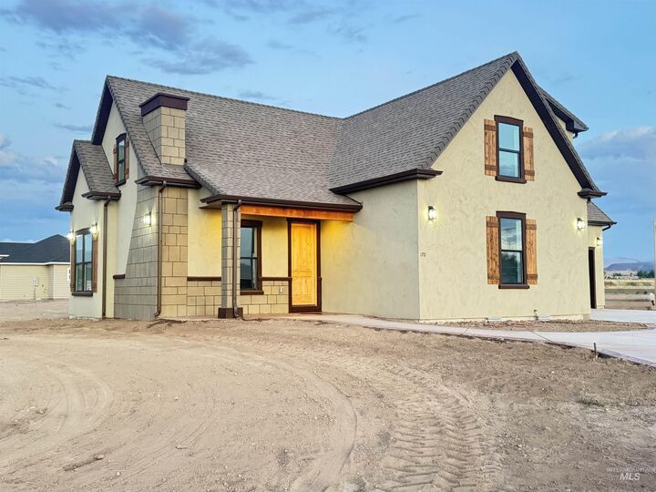 Property Photo: 170 E Pioneer Way ID 83346