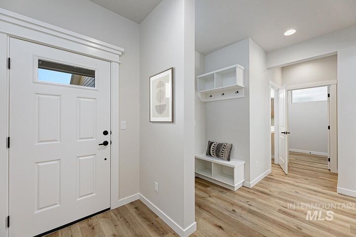Property Photo:  266 W Broyhill St.  ID 83642 