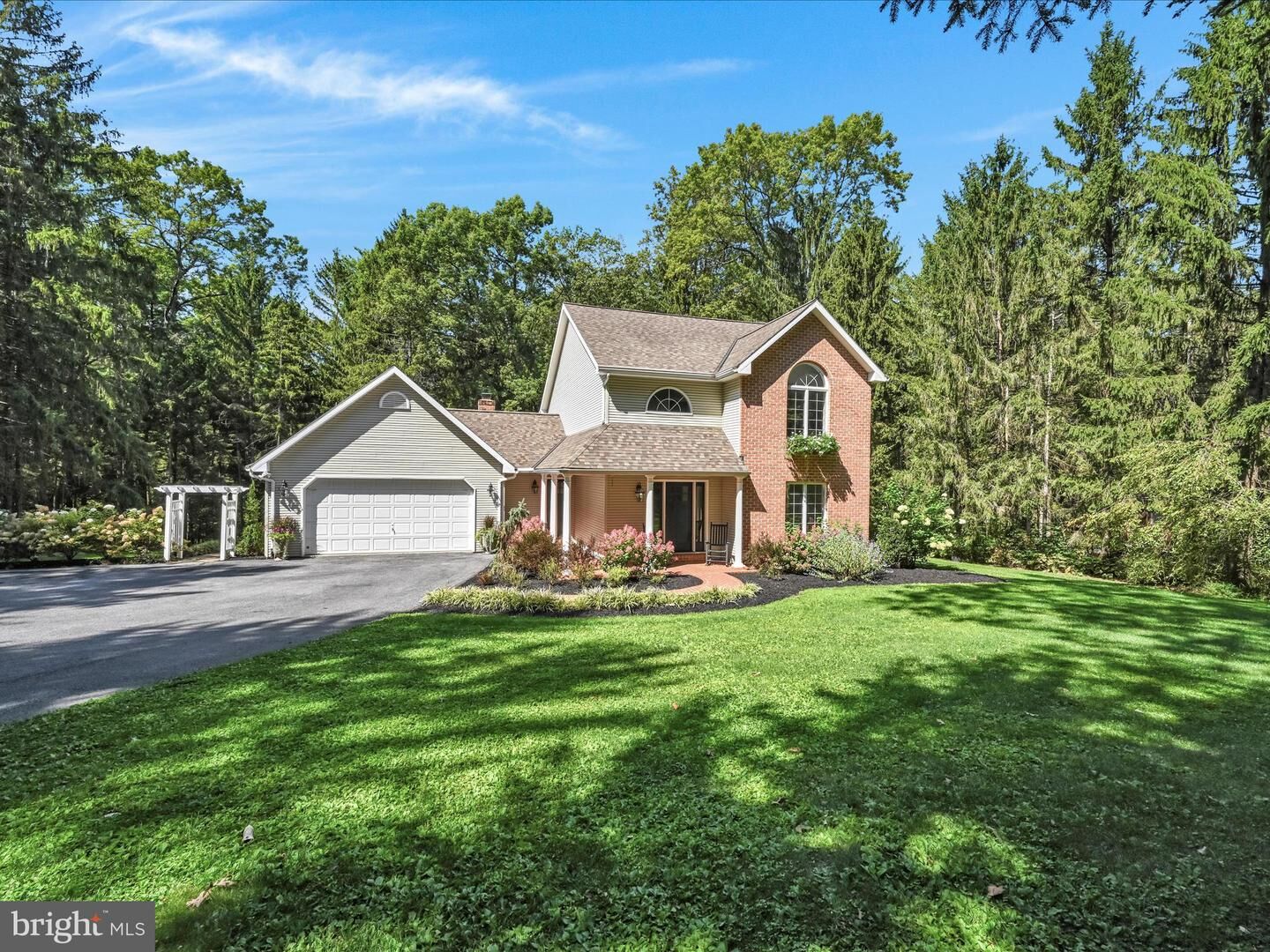 Property Photo: 4018 Hillview Road PA 19560