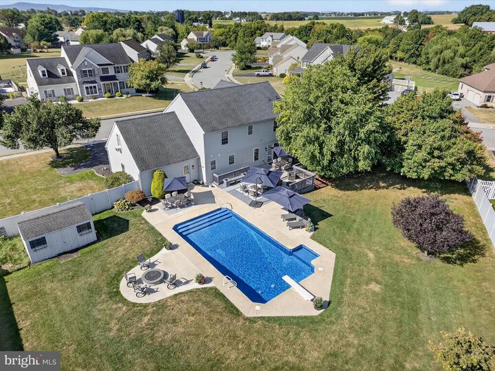 Property Photo:  39 Sarah Lane  PA 17552 