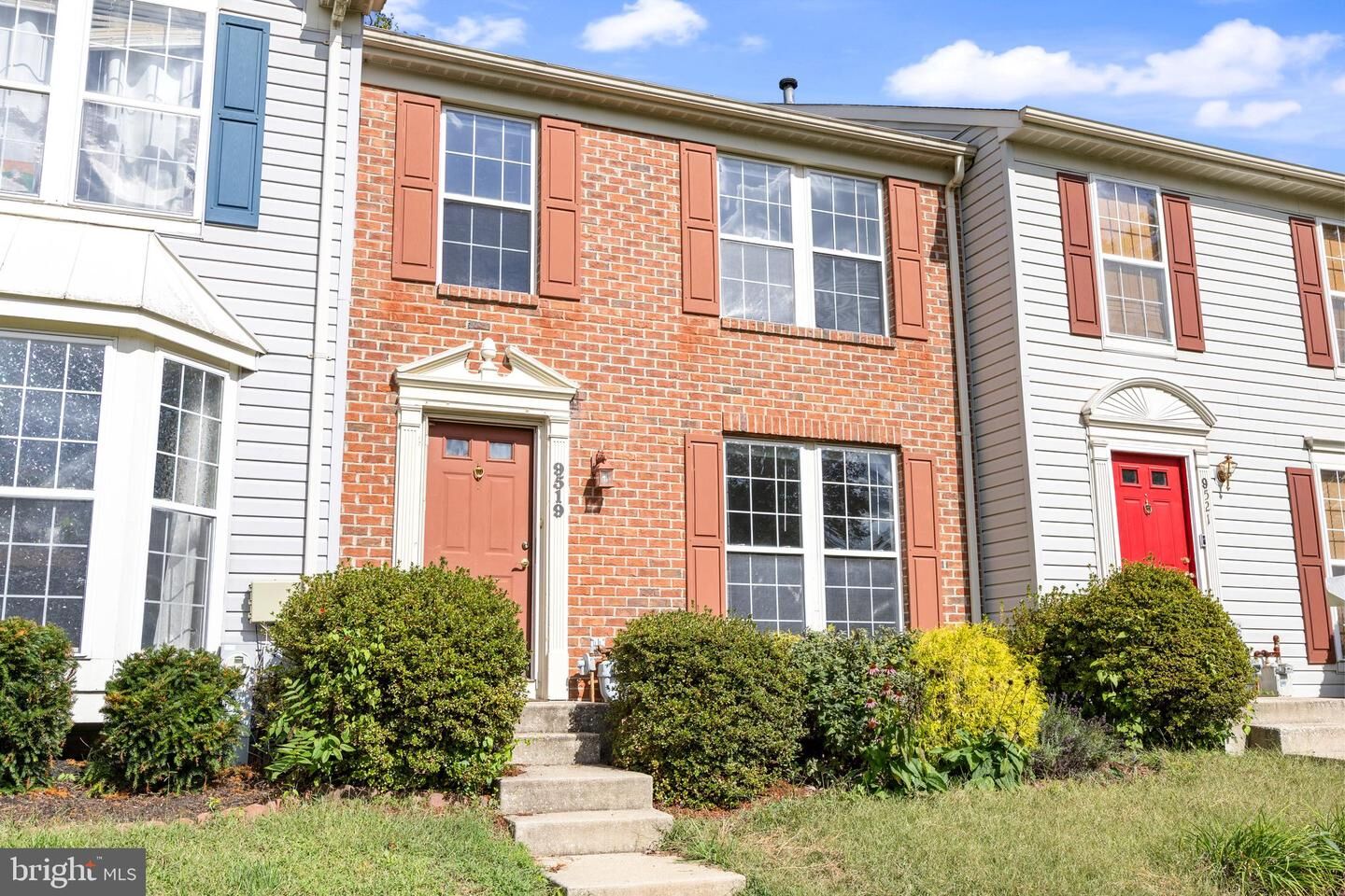 Property Photo: 9519 Oakhurst Drive MD 21046