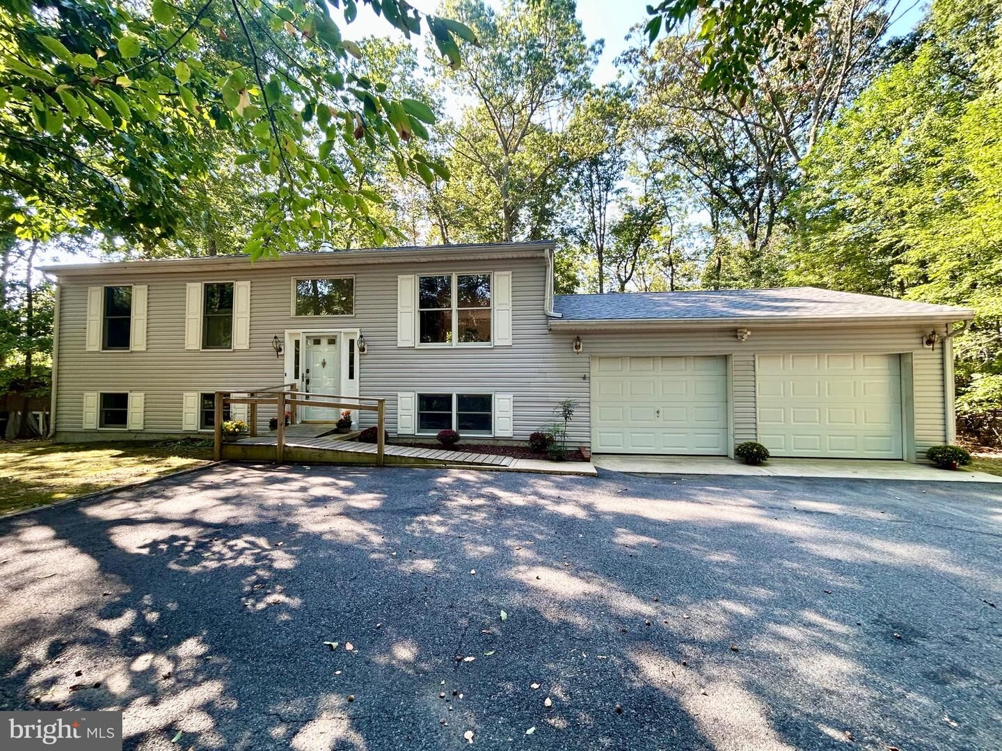 Property Photo:  32 Crestwood Drive  MD 21921 