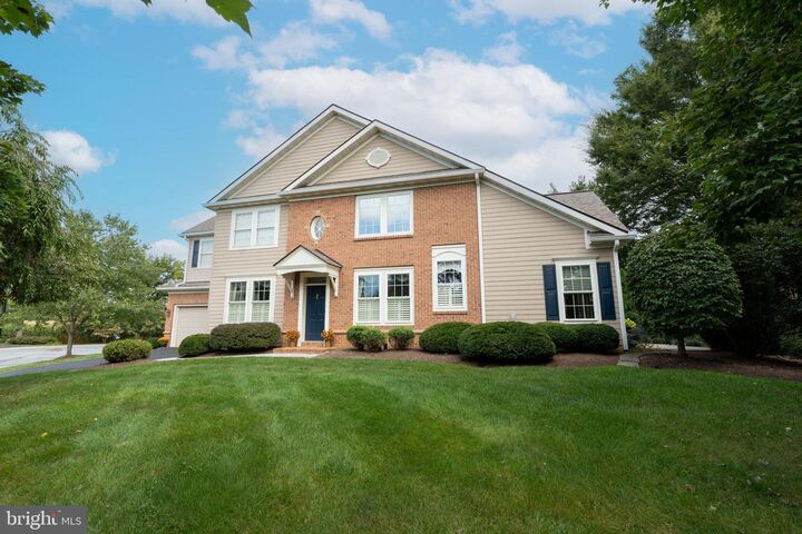 Property Photo: 30 Farmview Lane PA 17543