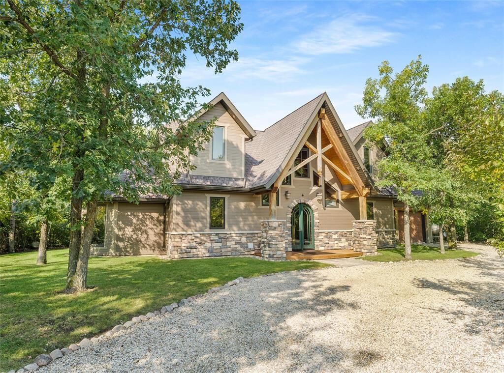 Property Photo:  125 Sunset Bay  MB R0E 0T0 