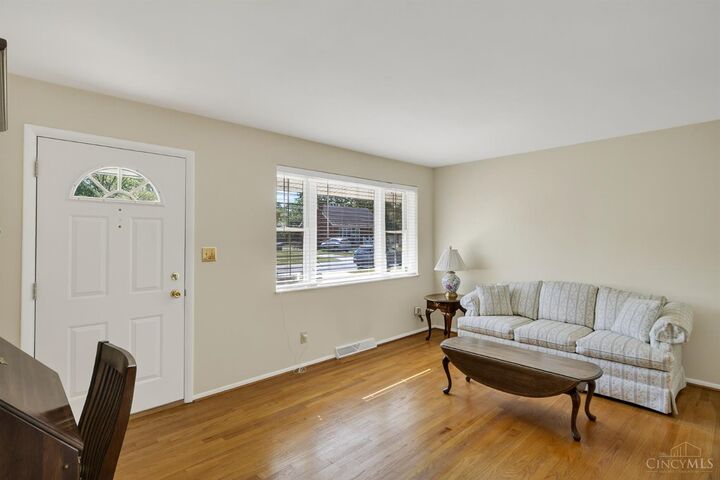 Property Photo:  4051 Beavercreek Circle  OH 45241 