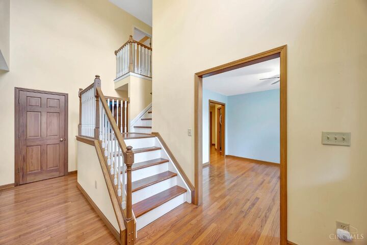 Property Photo:  4 Olde Stone Court  OH 45056 