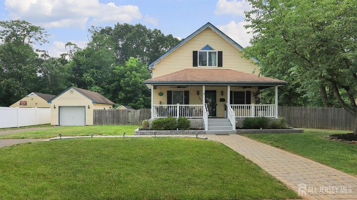 Property Photo:  1502 Chestnut Street  NJ 07080 