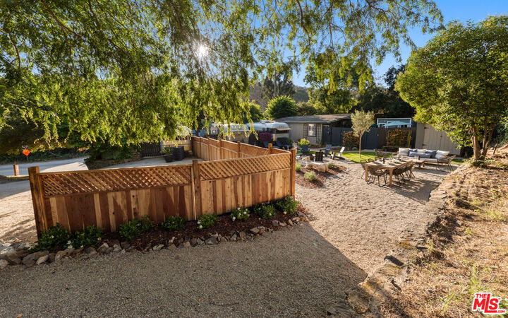 272 N Topanga Canyon Blvd  Topanga CA 90290 photo