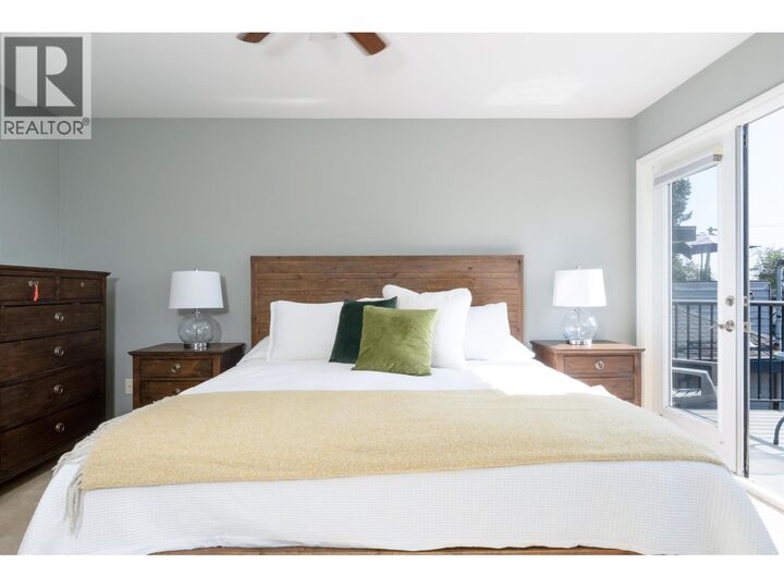 Property Photo: 369 East 5th Street BC V7L 1M1