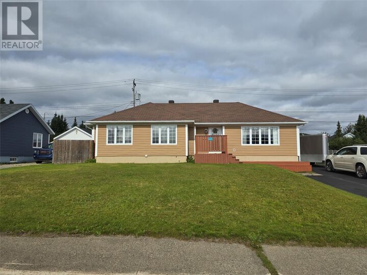 805 Hamilton Street  Labrador City NL A2V 1H5 photo