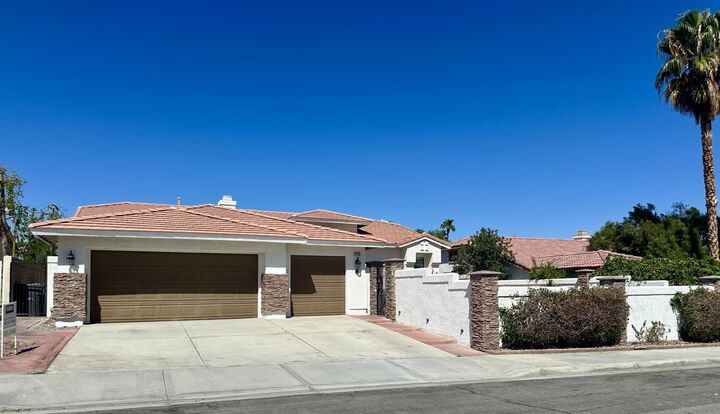 Property Photo:  79120 Kristen Court  CA 92253 