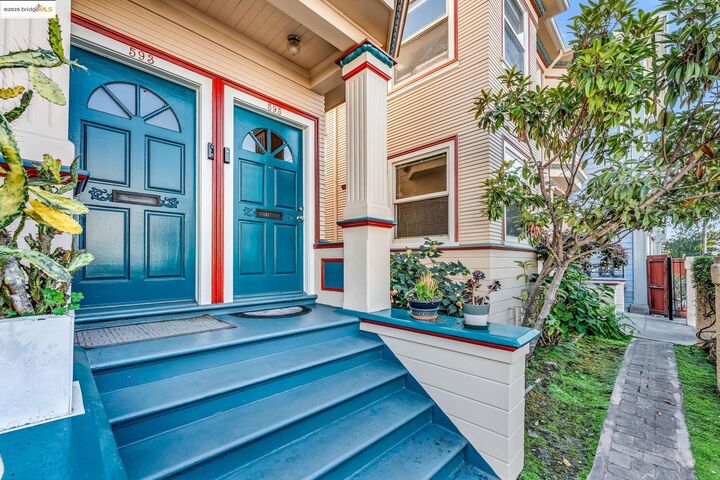Property Photo:  595 22nd St  CA 94612 