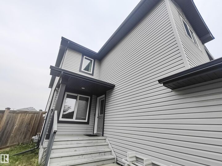 Property Photo:  12530 172 Avenue NW  AB T5X 0E6 