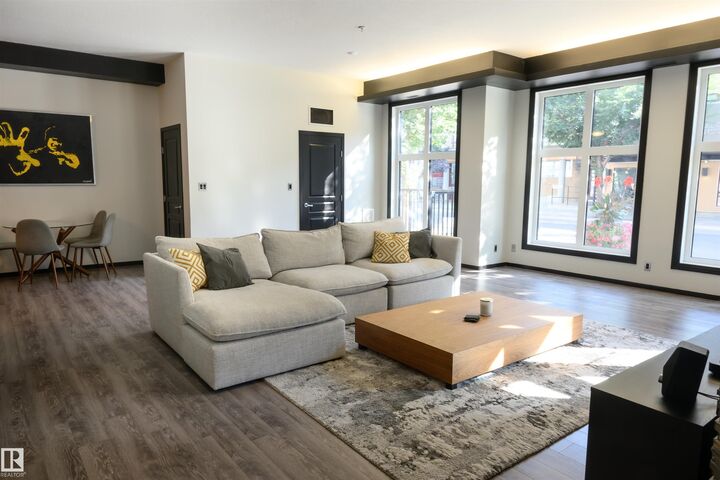 10531 117 Street NW 106  Edmonton AB T5H 0A8 photo