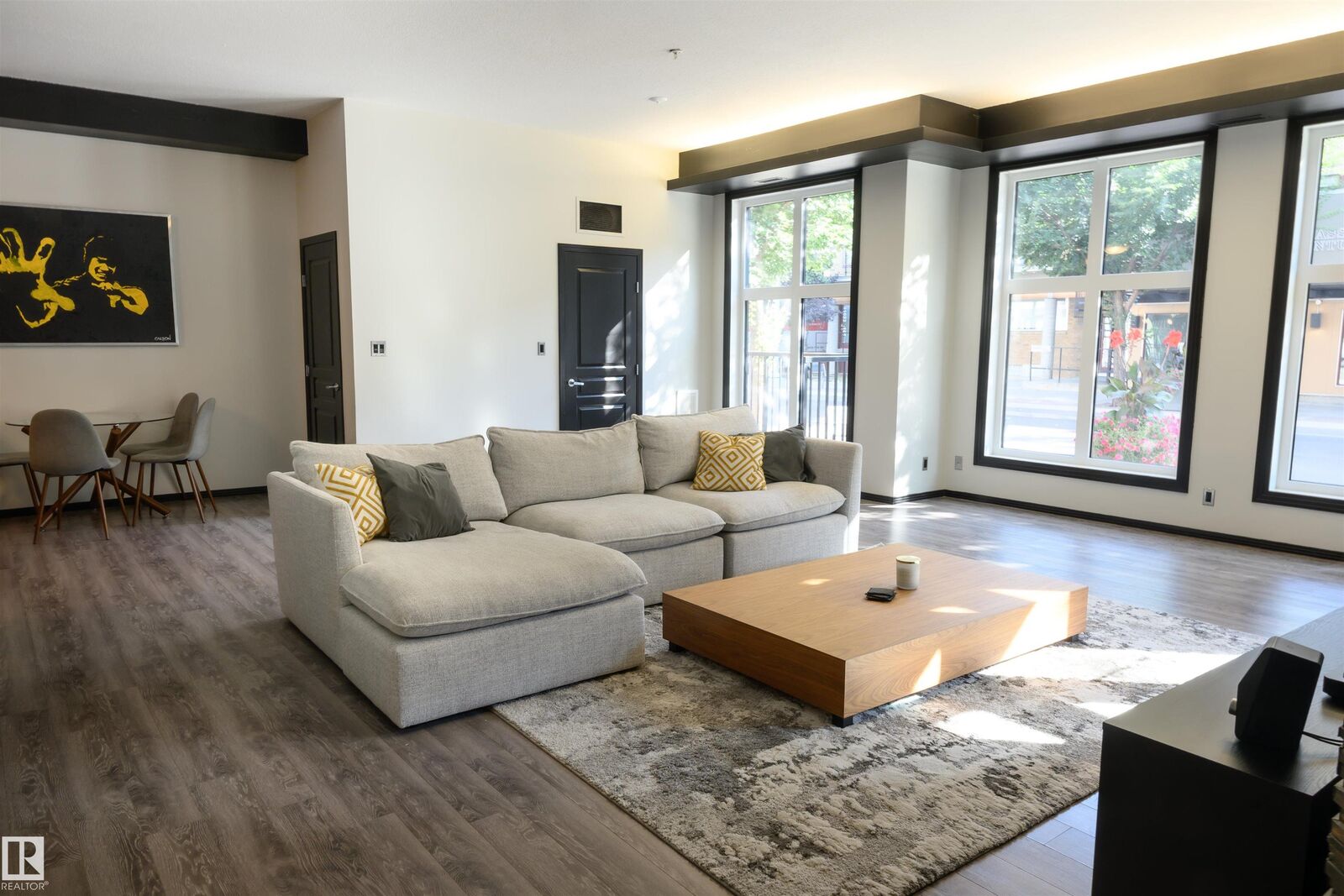 Property Photo:  10531 117 Street NW 106  AB T5H 0A8 