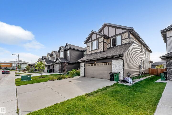 2224 55 Street SW  Edmonton AB T6X 2H9 photo