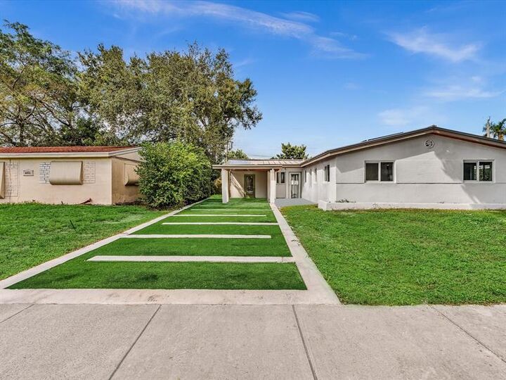 Property Photo:  6641 Douglas St  FL 33024 