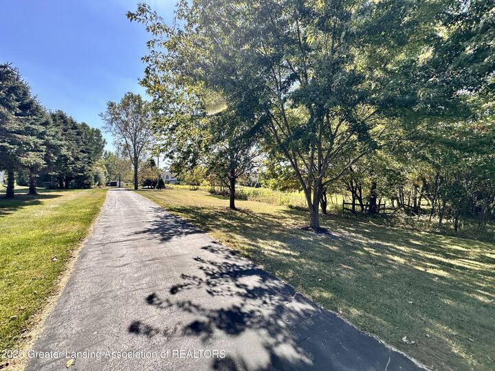 Property Photo: 2632 Narrow Lake Road MI 48813