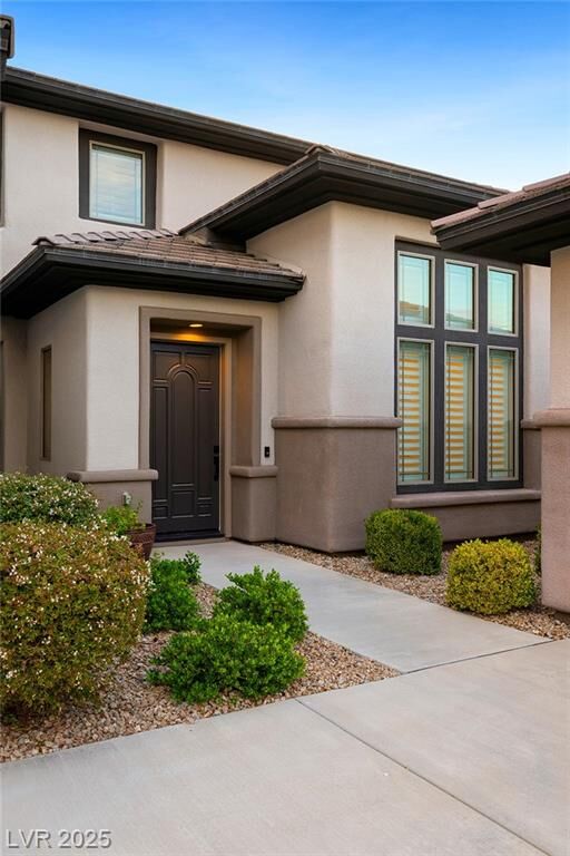 Property Photo:  7 Summit Walk Trail  NV 89052