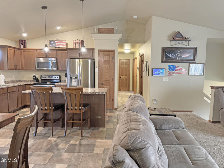 Property Photo:  2988 Majestic Street  ND 58504 