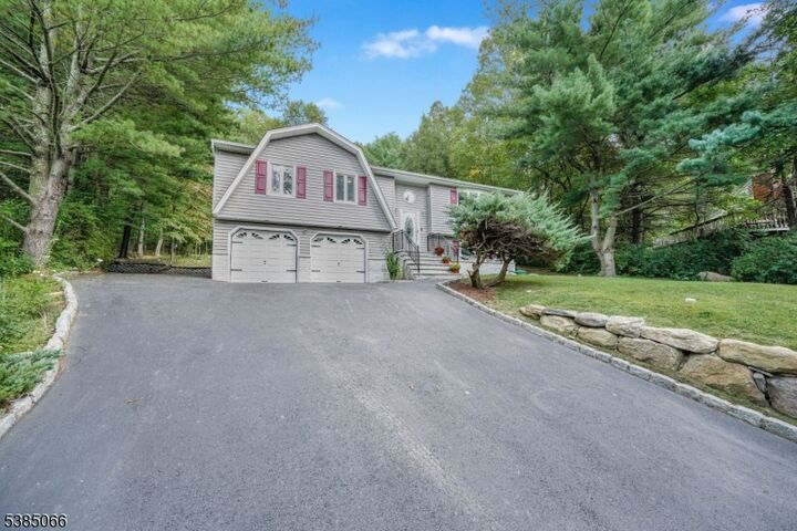 18 Juniper Ter  Ringwood Boro NJ 07456 photo