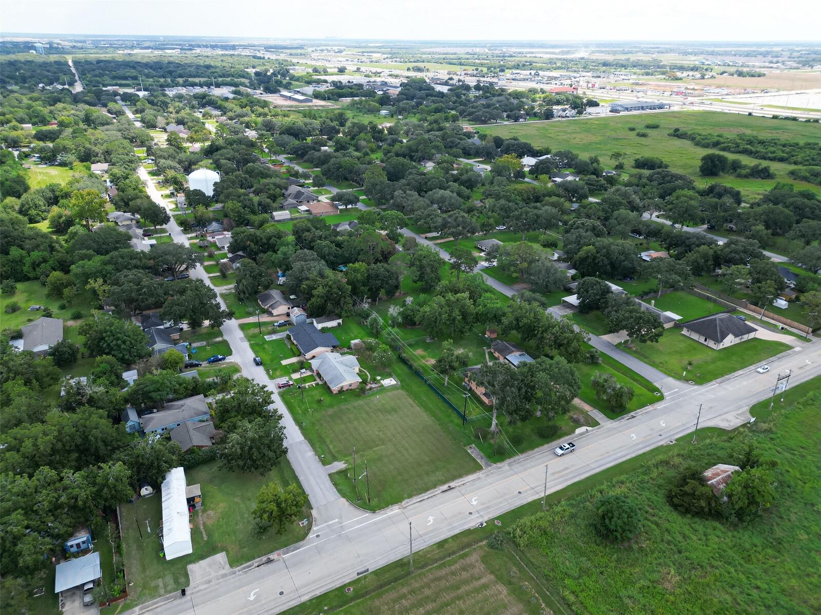 Property Photo: 804 Grunwald Heights Boulevard TX 77471
