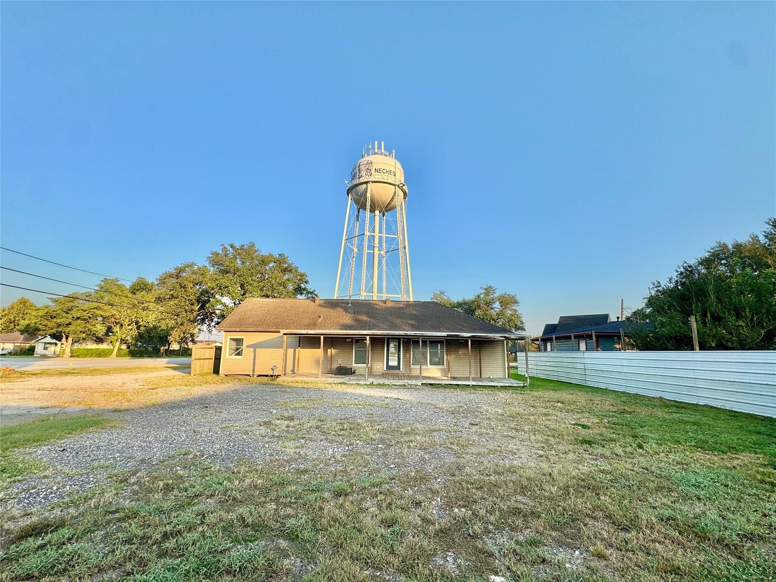 Property Photo: 2113 2nd Street TX 77651