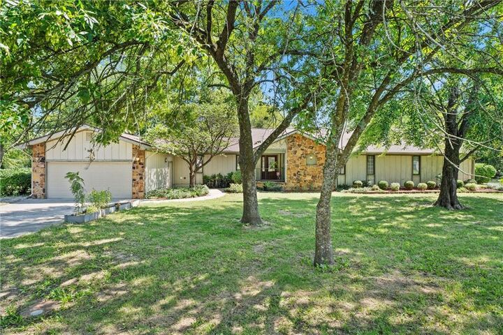 Property Photo:  1020 N 19th Place  KS 67301 