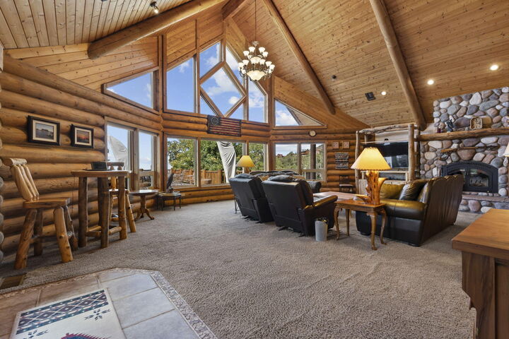 Property Photo: 1114 E High Mountain View Dr UT 84720