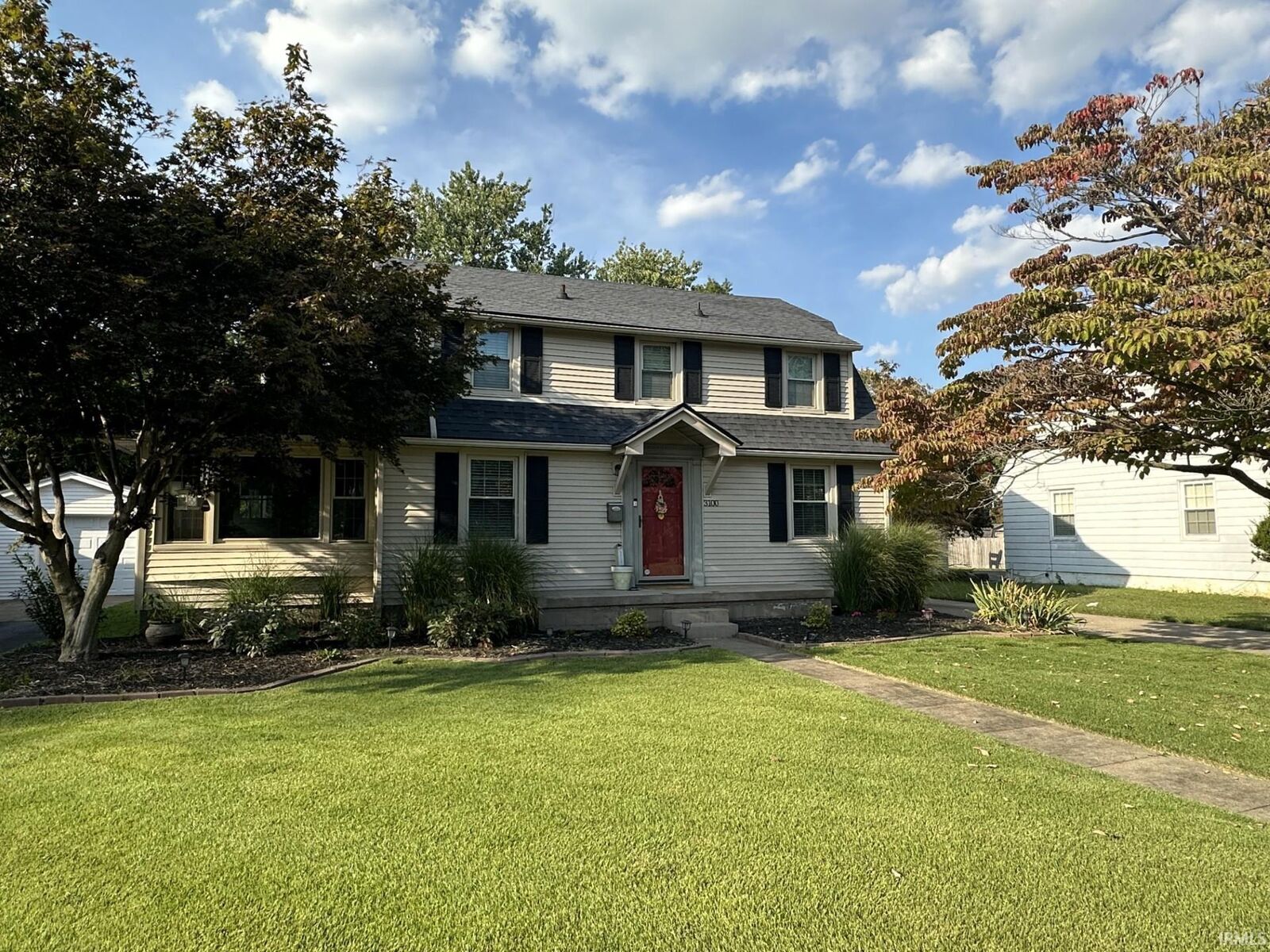 Property Photo: 3100 E Oak Street IN 47714