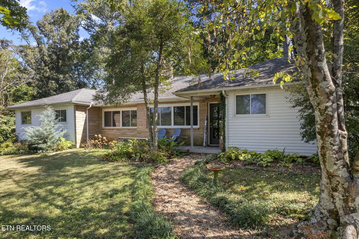 Property Photo: 1108 Sharon Rd TN 37919