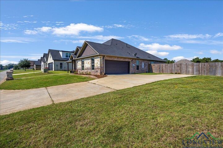 Property Photo: 211 New Braunfels TX 75650